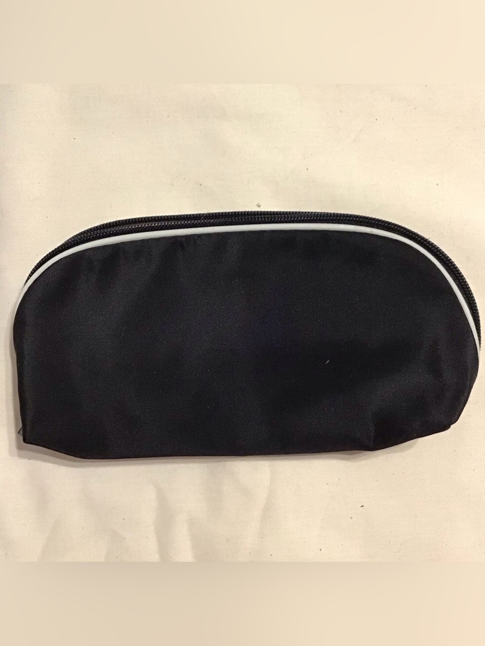 Mary Kay cosmetic bag, NIP